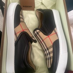 Burberry Slip-on Sneaker